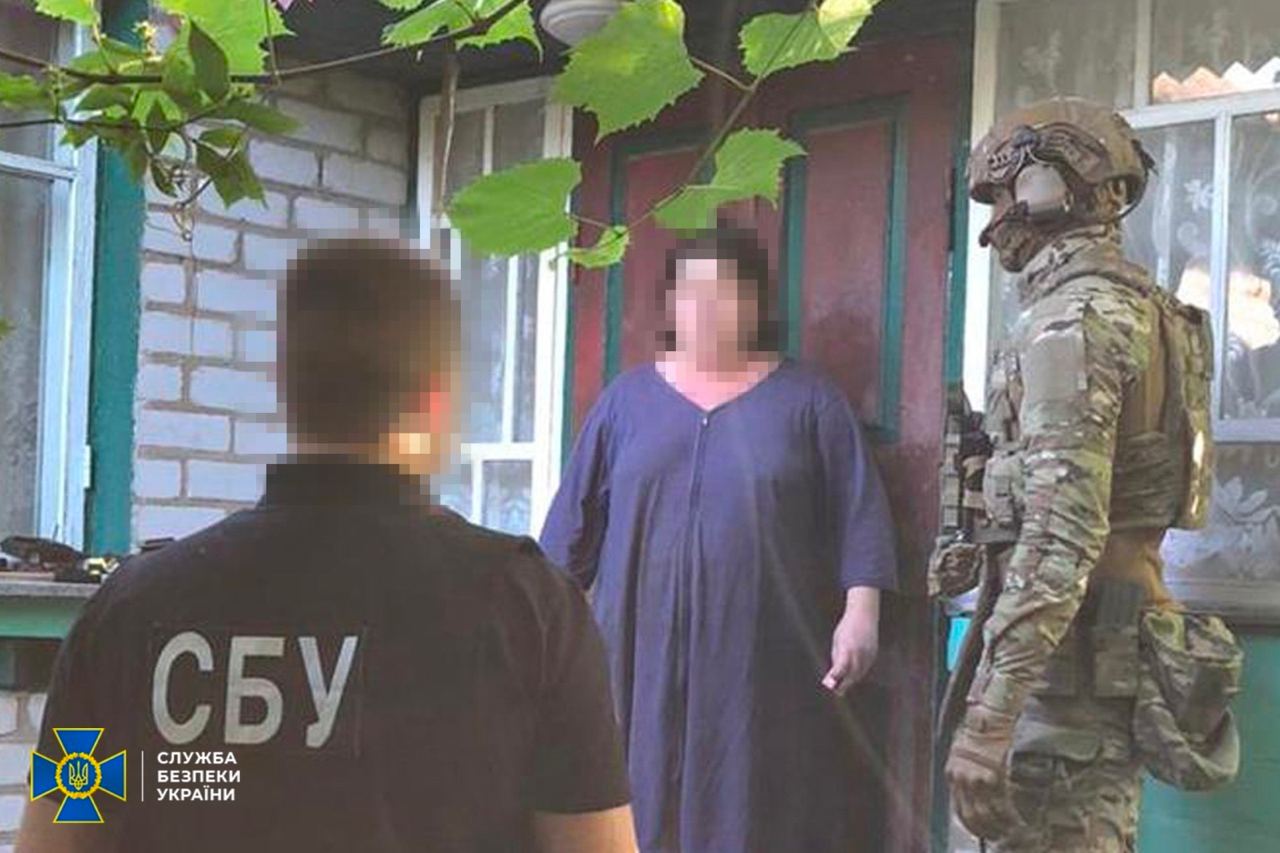 Під Житомиром затримали агентку РФ, яка "полювала" за ремонтними базами ЗСУ dqxikeidqxiqqeant