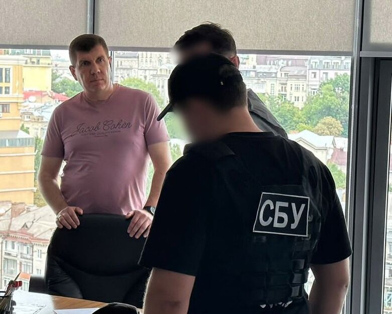 Как Слуги Гунько и Халимон зарабатывали на землях Академии наук 01 dqxikeidqxiqqeant