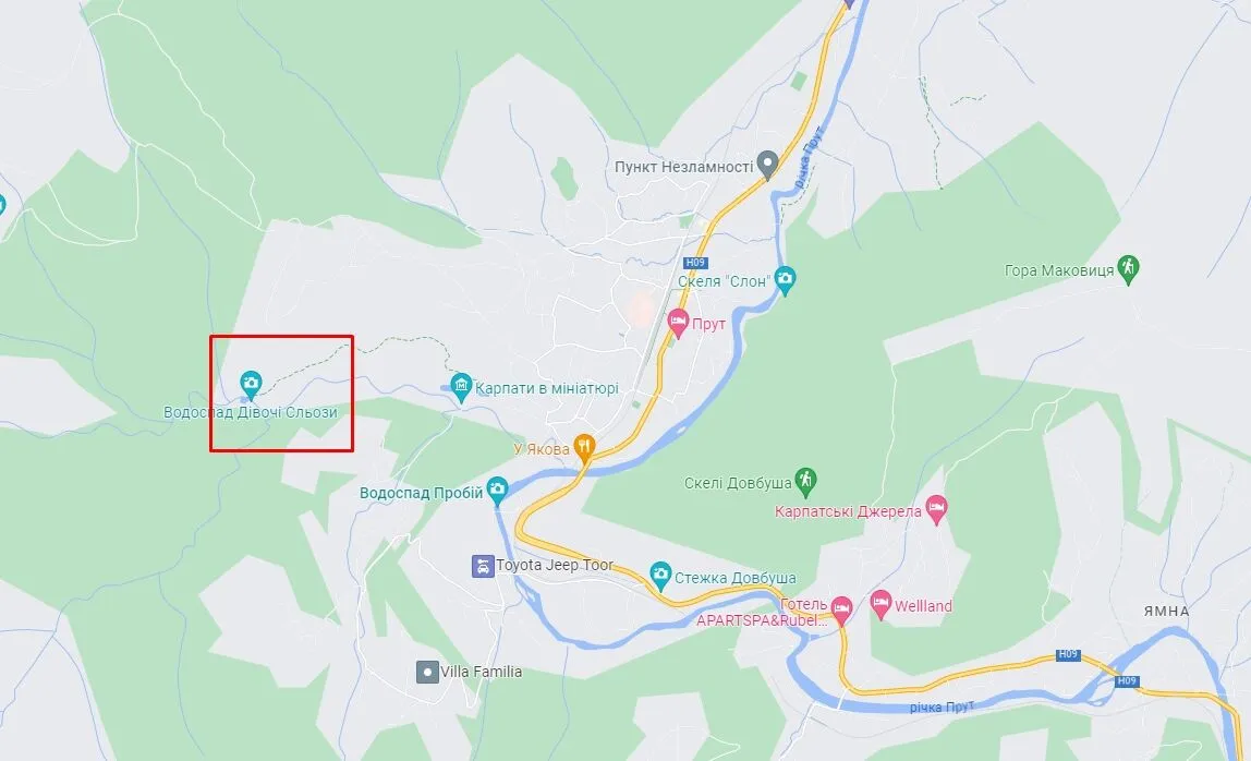 На известном курорте Прикарпатья киевлянка, катаясь на квадроцикле, упала со склона: женщину госпитализировали. Фото dqxikeidqxiqqeant