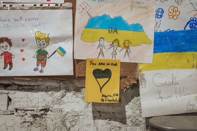 Малюнки з підтримкою України, які надсилають разом з гуманітарною допомогою