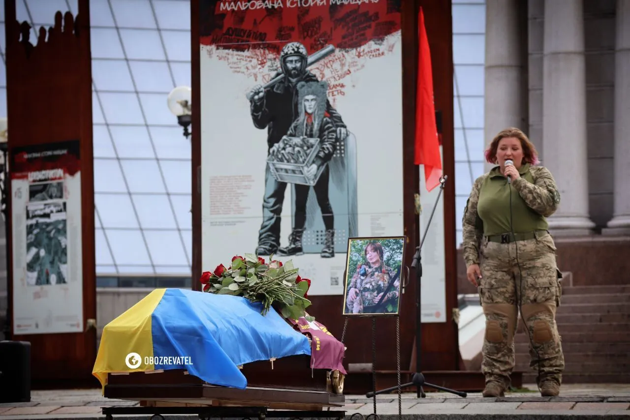 Тільки знайшла кохання: у Києві попрощалися з бойовою медикинею