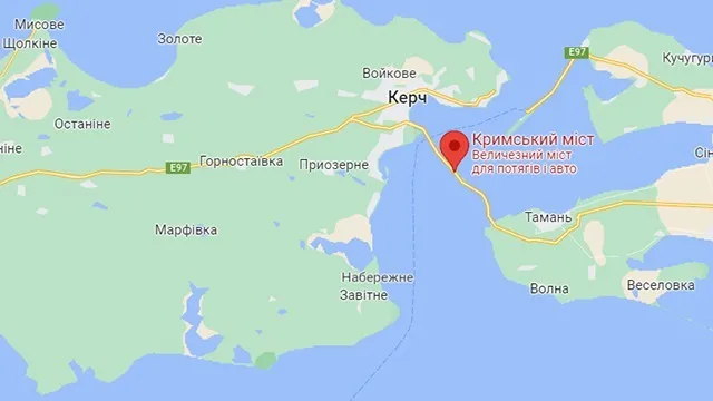 У РФ відреагували на удари Кримським мостом: Захарова влаштувала істерику і погрожувала dqxikeidqxidant