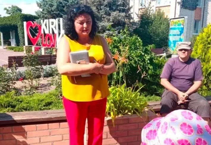 Оккупанты бросили на подвал попавшуюся на реализации краденого эксгауляйтерку Кирилловки – СМИ dqxikeidqxiqxxant