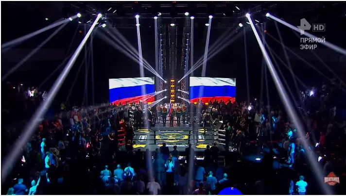 Известный американский супертяж вышел на бой под гимн России и разгромно проиграл. Видео dqxikeidqxiqqeant