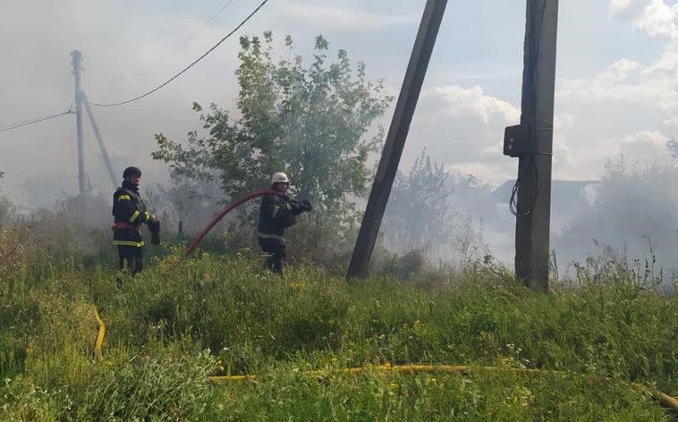 Окупанти вдень завдали масованого артилерійського удару по Вовчанську 02 Окупанти вдень завдали масованого артилерійського удару по Вовчанську 02