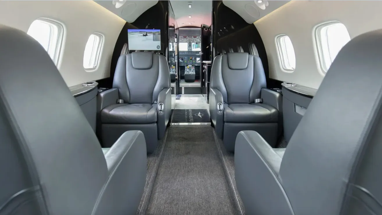 Один із найрозкішніших апаратів: що відомо про літак Embraer Legacy 600 Пригожина