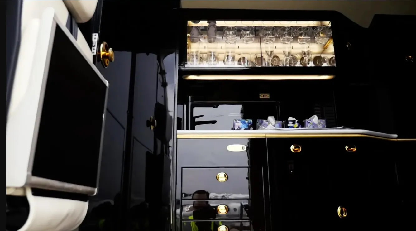 Один із найрозкішніших апаратів: що відомо про літак Embraer Legacy 600 Пригожина