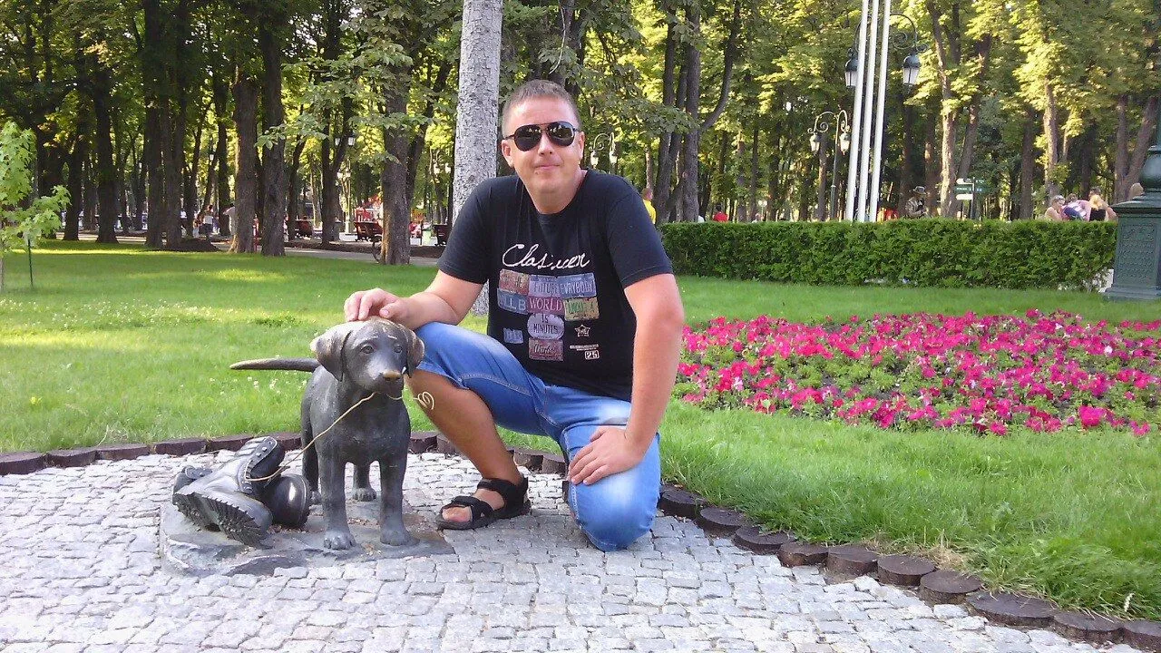 Россияне в Сумской области разрушили школу и убили директора и трех учителей: что известно о погибших