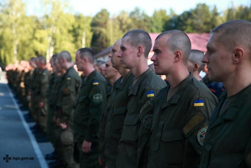На Київщині поховали четвертого загиблого під Радою нацгвардійця (ФОТО) - фото 3 На Київщині поховали четвертого загиблого під Радою нацгвардійця (ФОТО) - фото 3