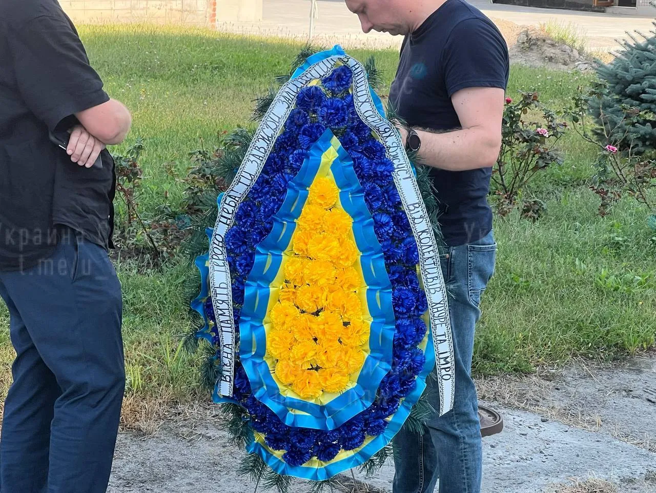 У Києві почалося прощання з льотчиком dqxikeidqxiqqeant