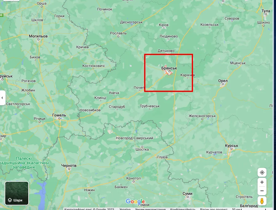 У російському Брянську невідомі дрони атакували телецентр: що відомо. Відео