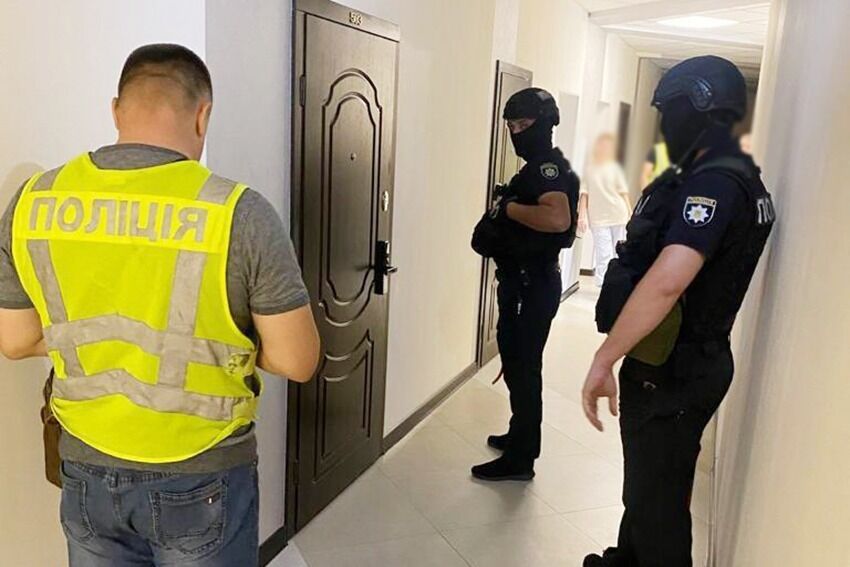 В Киеве прекратили деятельность еще одного мошеннического call-центра. Фото dqxikeidqxitkant