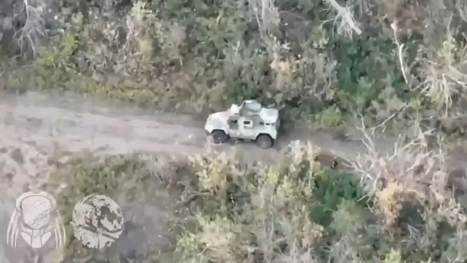 Аеророзвідка 63-ї ОМБр знищила техніку окупантів на Лиманському напрямку. Відео dqxikeidqxiqqeant