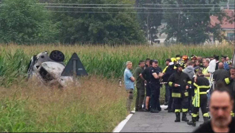 В Італії під час злету розбився реактивний винищувач: загинула 5-річна дитина. Відео dqxikeidqxitkant