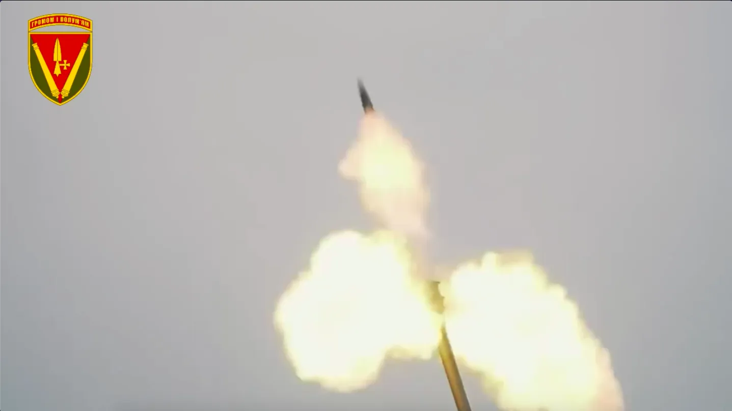 Уничтожают все, что находят: украинские артиллеристы показали эффектные удары по врагу. Видео dqxikeidqxiqqeant