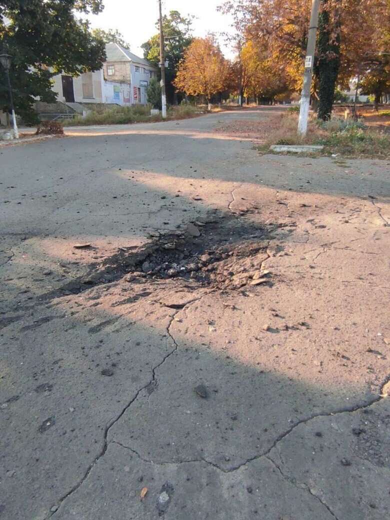 Рашисти обстріляли Нововоронцовку на Херсонщині, пошкоджено магазин, аптеку та будинки 02 dqxikeidqxiqqeant