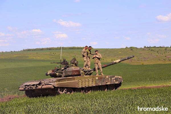  3-     .   / hromadske