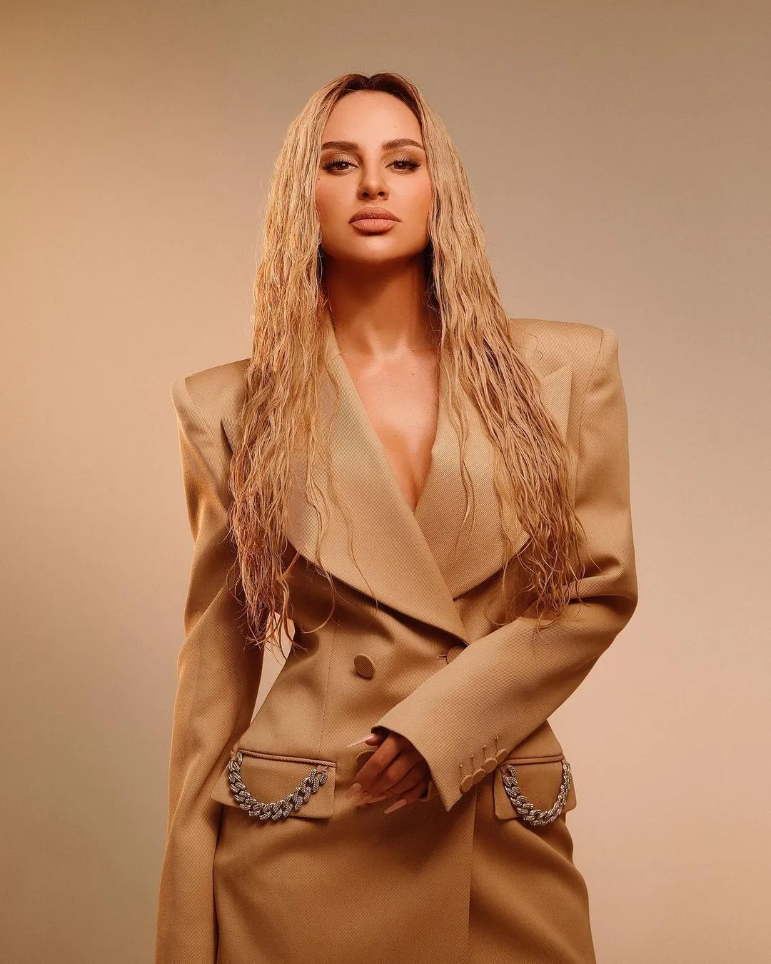 -   Asti    dqxikeidqxiqqeant