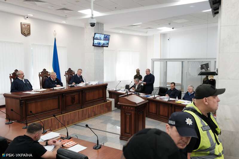 Осінь олігарха. Як Коломойський втратив владу і опинився на лаві підсудних