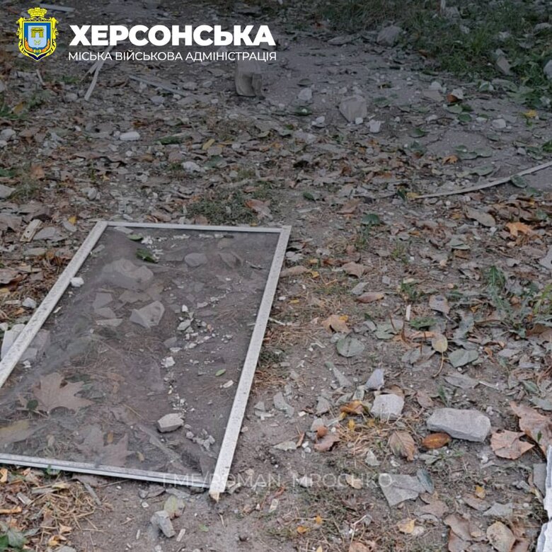 Наслідки ворожих обстрілів Херсону 07