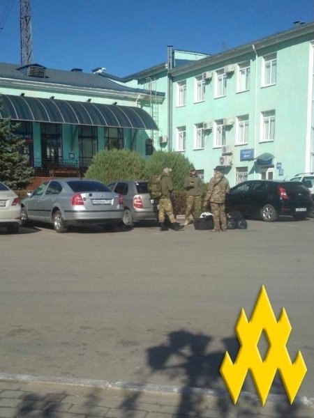 Окупанти перекидають значні сили в Джанкой dqxikeidqxiqxxant