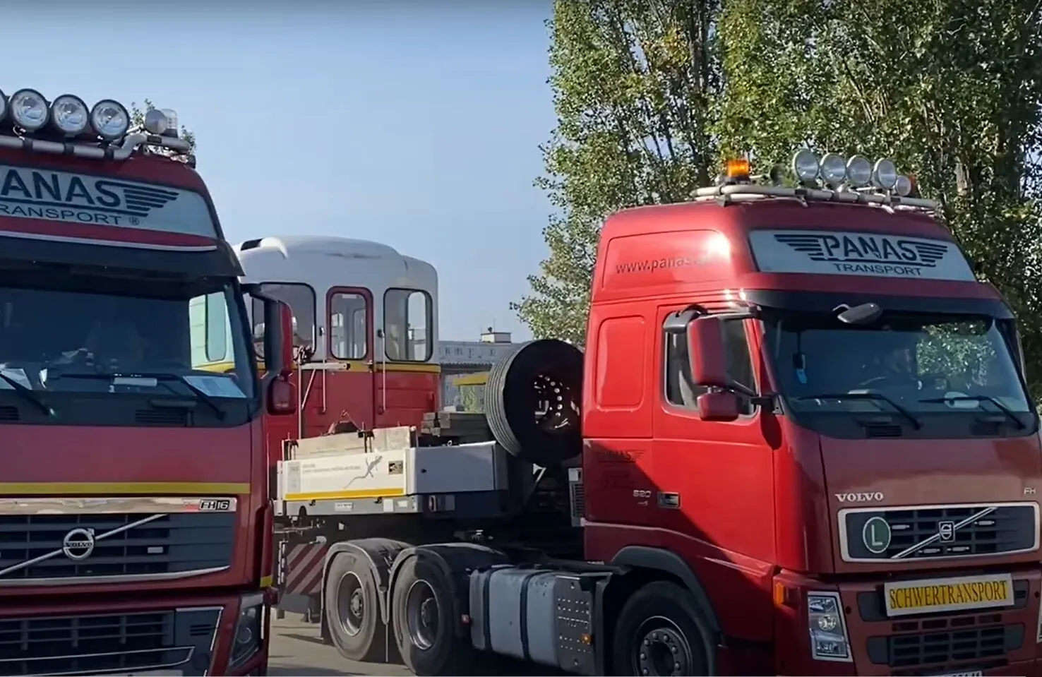 До Києва прибула чергова партія вагонів метро від варшавської підземки. Відео dqxikeidqxiqqeant