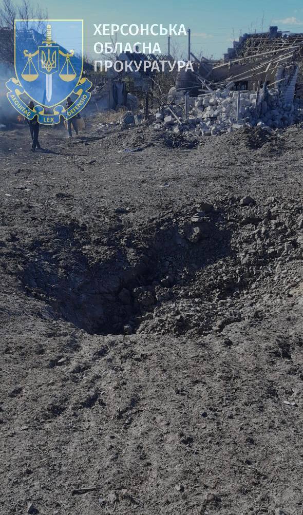 Окупанти обстріляли Херсон і область, постраждали мирні мешканці: подробиці. Фото