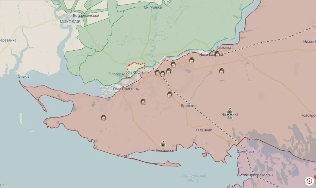 Окупанти вночі обстріляли центр Херсона: загинула жінка, троє людей постраждали dqxikeidqxiqxxant