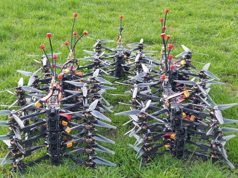  FPV- :            ,      03