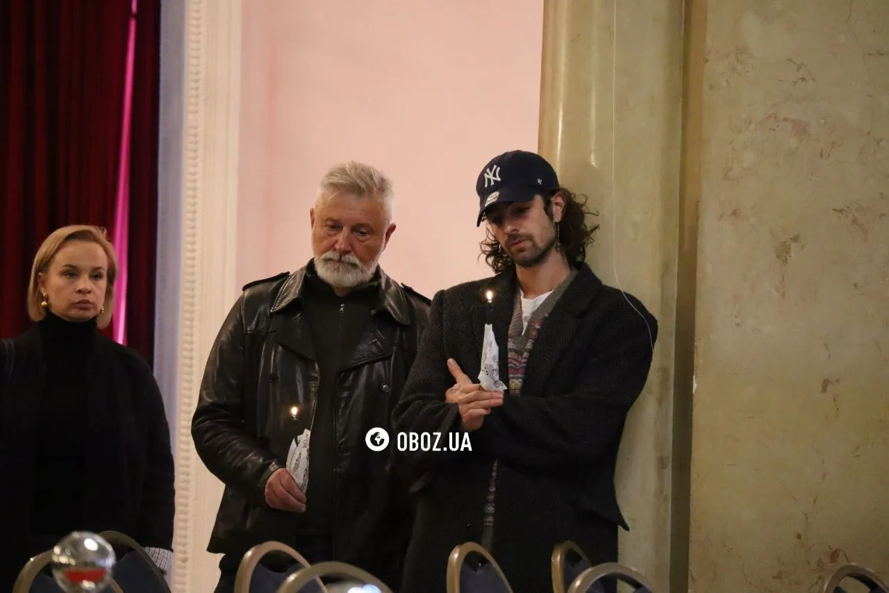 В Киеве прощаются с шоуменом Сергеем Сивохом. Фото и видео dqxikeidqxitkant