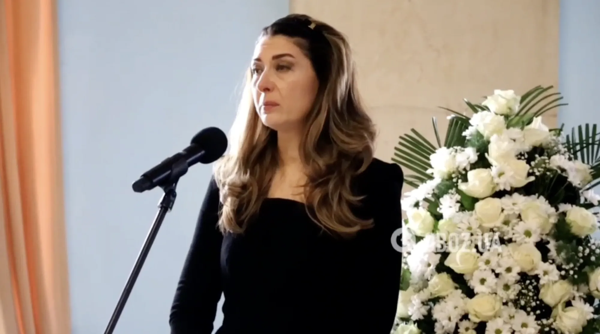 В Киеве прощаются с шоуменом Сергеем Сивохом. Фото и видео