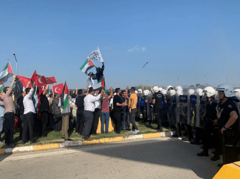 Туреччина, Адана, протест, авіабаза США dqxikeidqxitkant