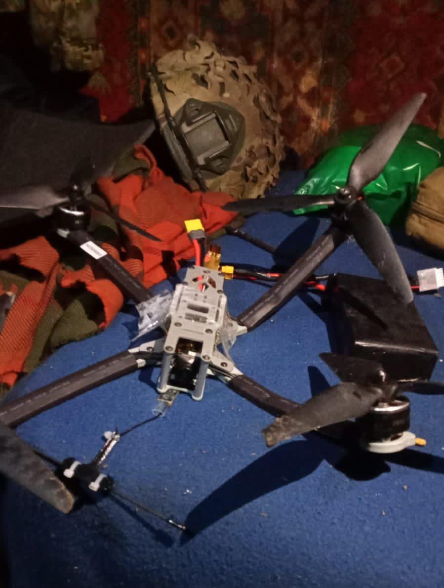 Пограничники "приземлили" дрон под Бахмутом, теперь он будет уничтожать оккупантов dqxikeidqxiqqeant