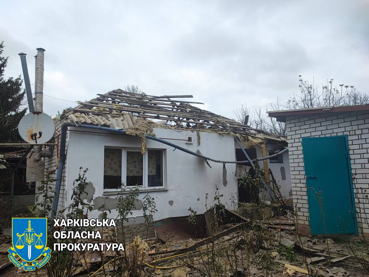 Россияне обстреляли Казачью Лопань на Харьковщине: повреждены дома 01 dqxikeidqxiqqeant