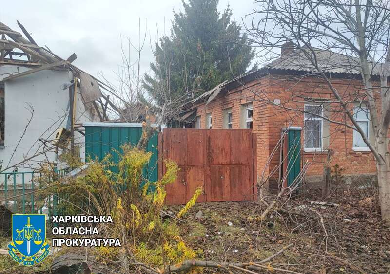 Россияне обстреляли Казачью Лопань на Харьковщине: повреждены дома 05