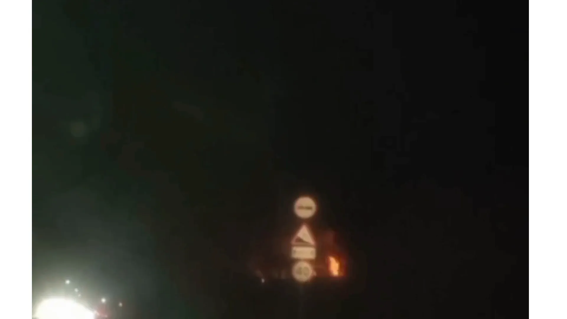 У Валуйках на Бєлгородщині горить військовий шпиталь армії РФ. Відео dqxikeidqxitkant