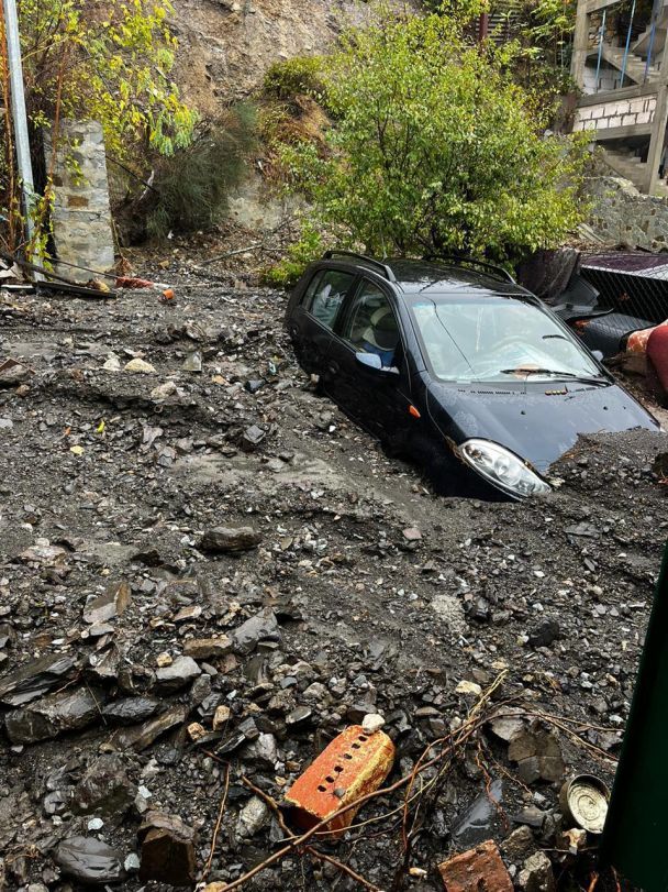 Наслідки стихії в Криму / © із соцмереж dqxikeidqxiqqeant