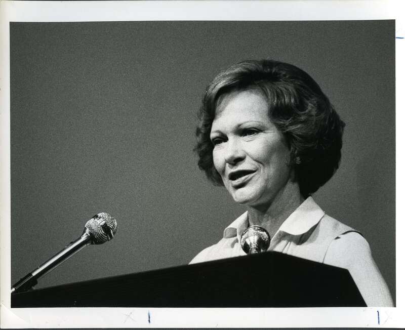 В США умерла бывшая первая леди Розалинн Картер dqxikeidqxitkant