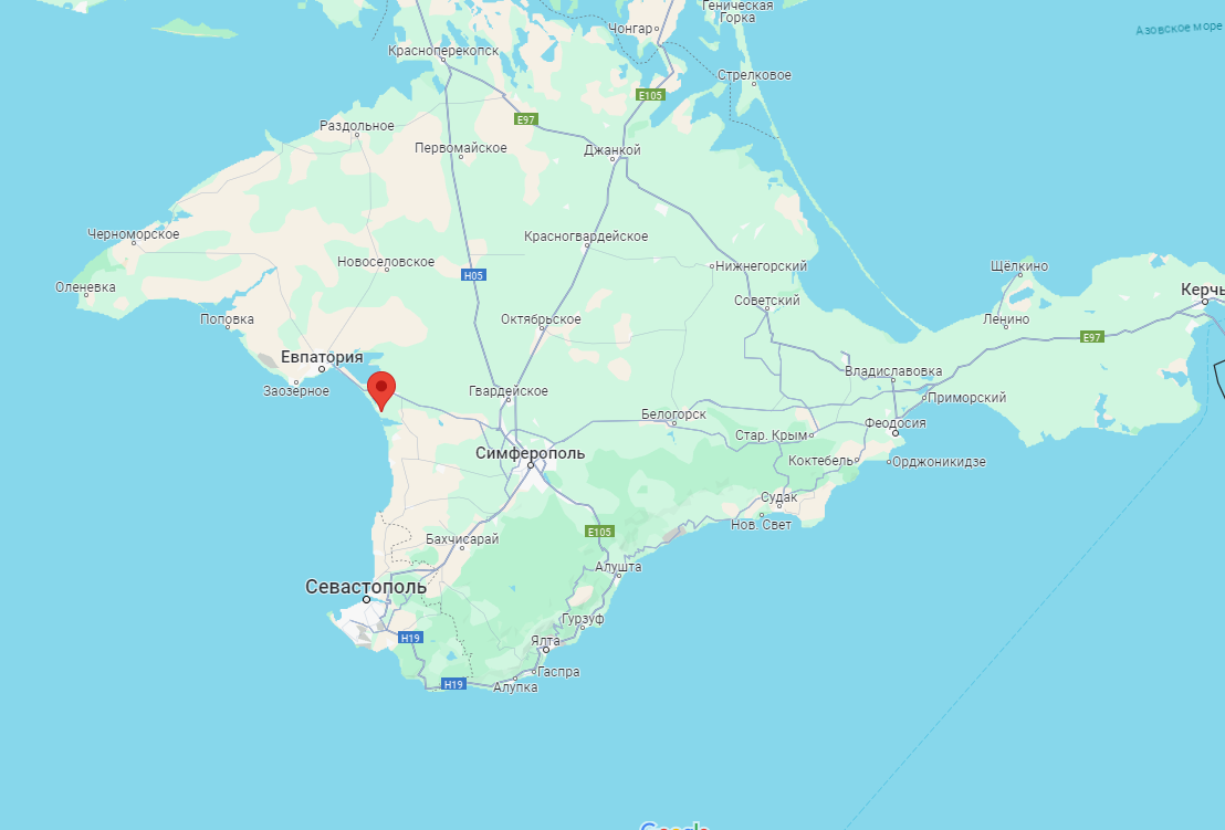 В Сакському районі Криму лунають вибухи та кулеметні черги dqxikeidqxitkant