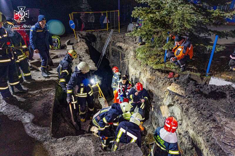 У Харкові через зсув загинули двоє працівників газової служби dqxikeidqxitkant