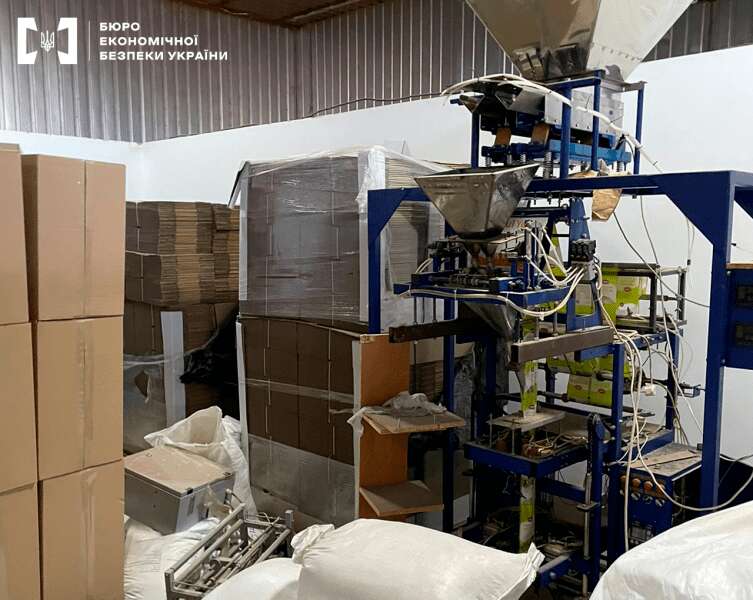 БЕБ викрило масштабне виробництво фальсифікованої харчової продукції в парку Межигір’я