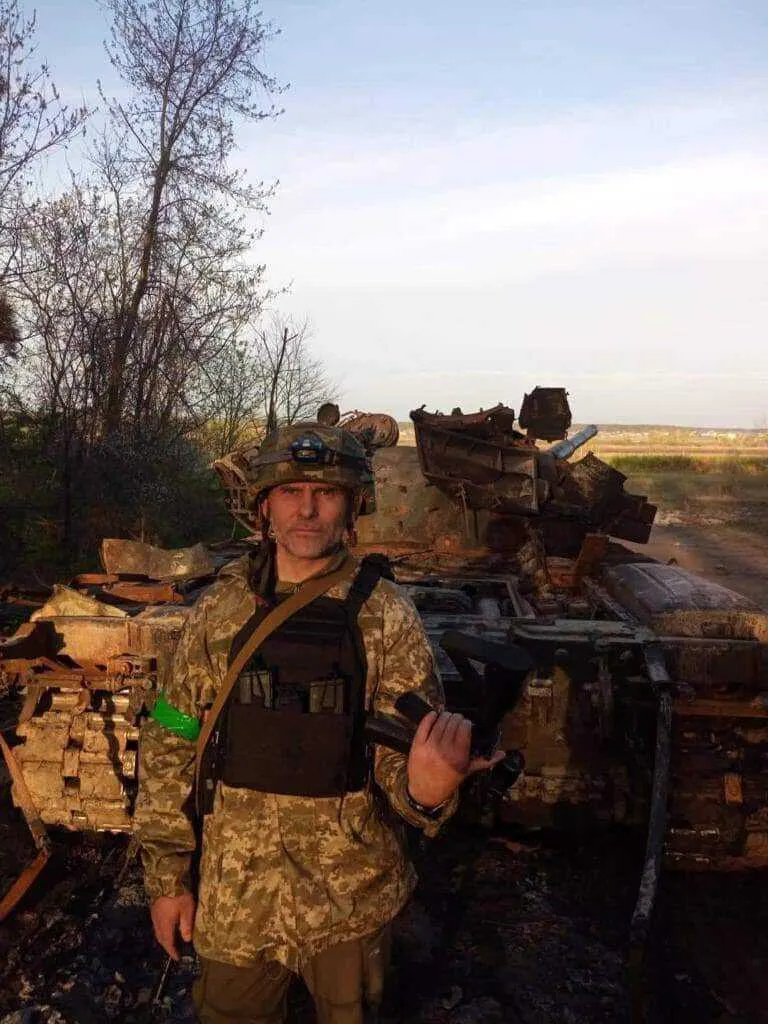     ,    dqxikeidqxiqqeant