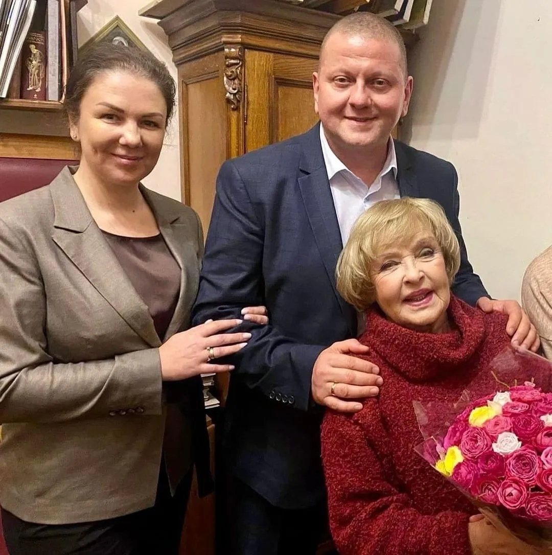 Залужный – человек слова: Ада Роговцева рассказала интересные факты о dqxikeidqxitkant