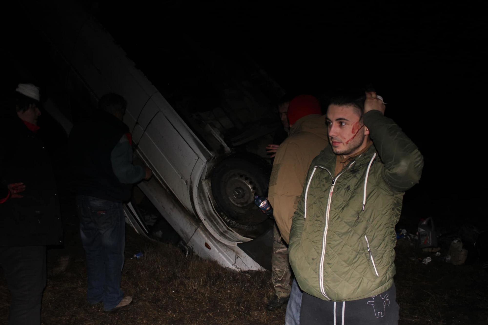 Группа "Антитила" опубликовал фото с ДТП и эмоционально обратился к украинцам