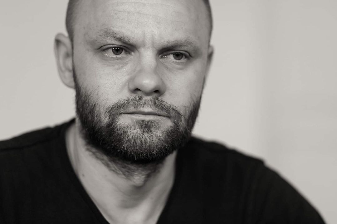 Украинскому актеру, волонтерующему на Тернопольщине, вручили повестку