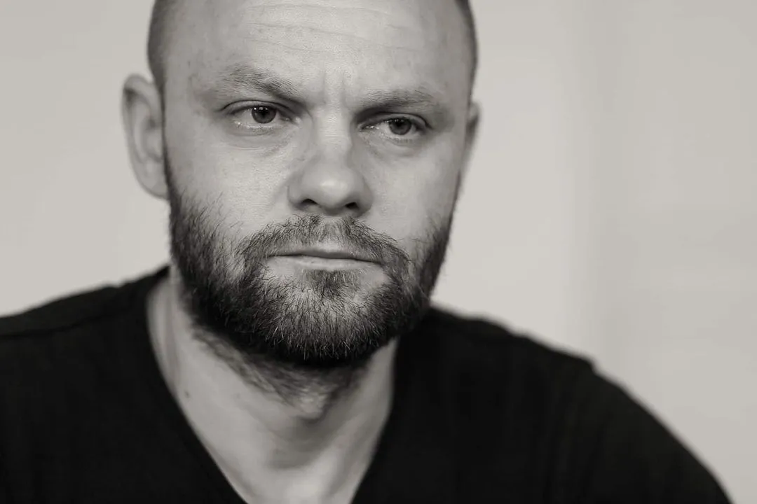 Українському актору, який волонтерив на Тернопільщині, вручили повістку