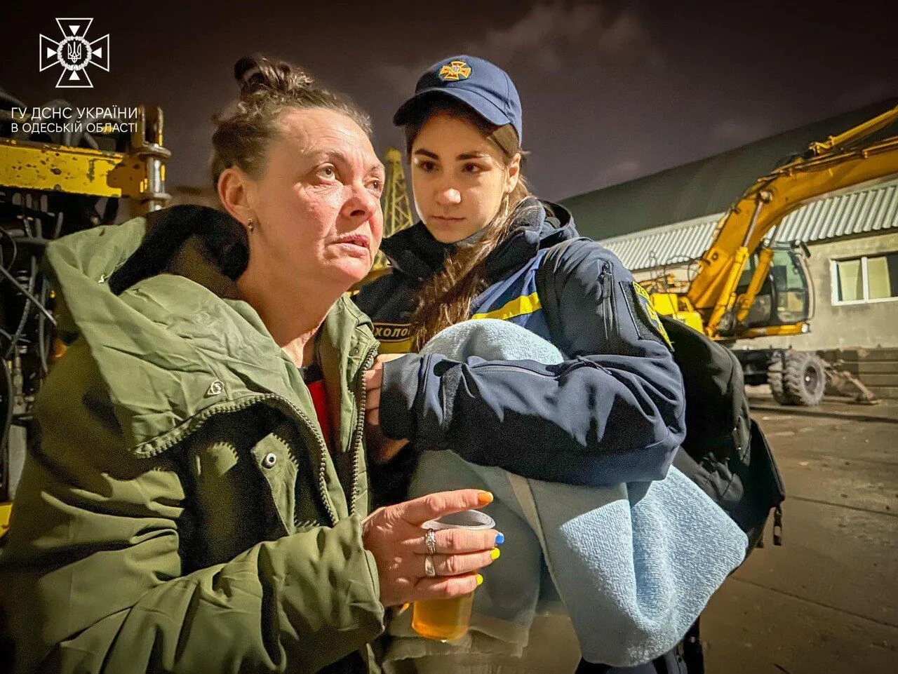 Війська РФ вдарили БПЛА по Одещині: виникли пожежі, понад 10 постраждалих. Фото та відео