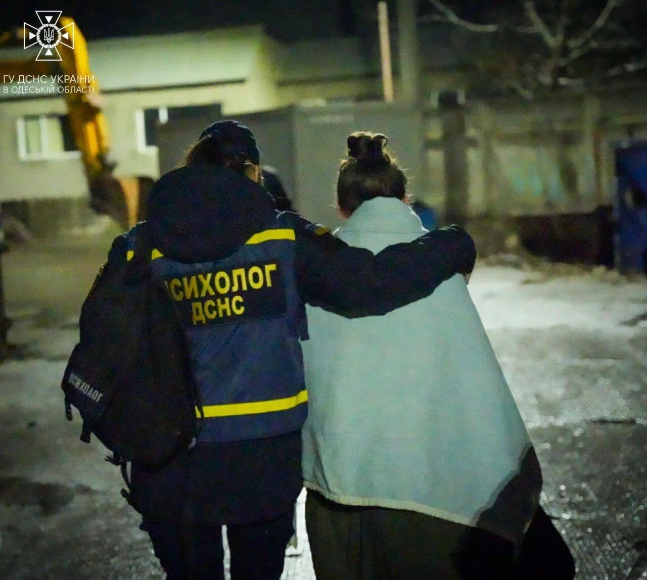 Війська РФ вдарили БПЛА по Одещині: виникли пожежі, понад 10 постраждалих. Фото та відео