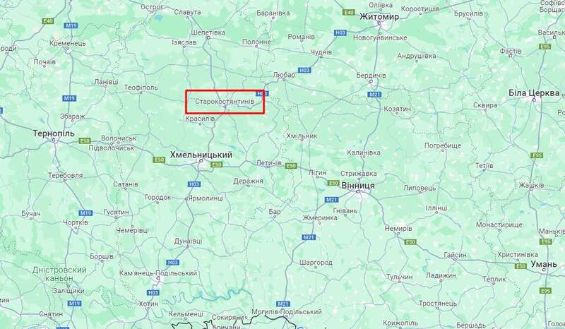 "Ворог влаштував полювання, авіабаза у пріоритеті". Чому РФ часто б’є по Старокостянтинову dqxikeidqxitkant