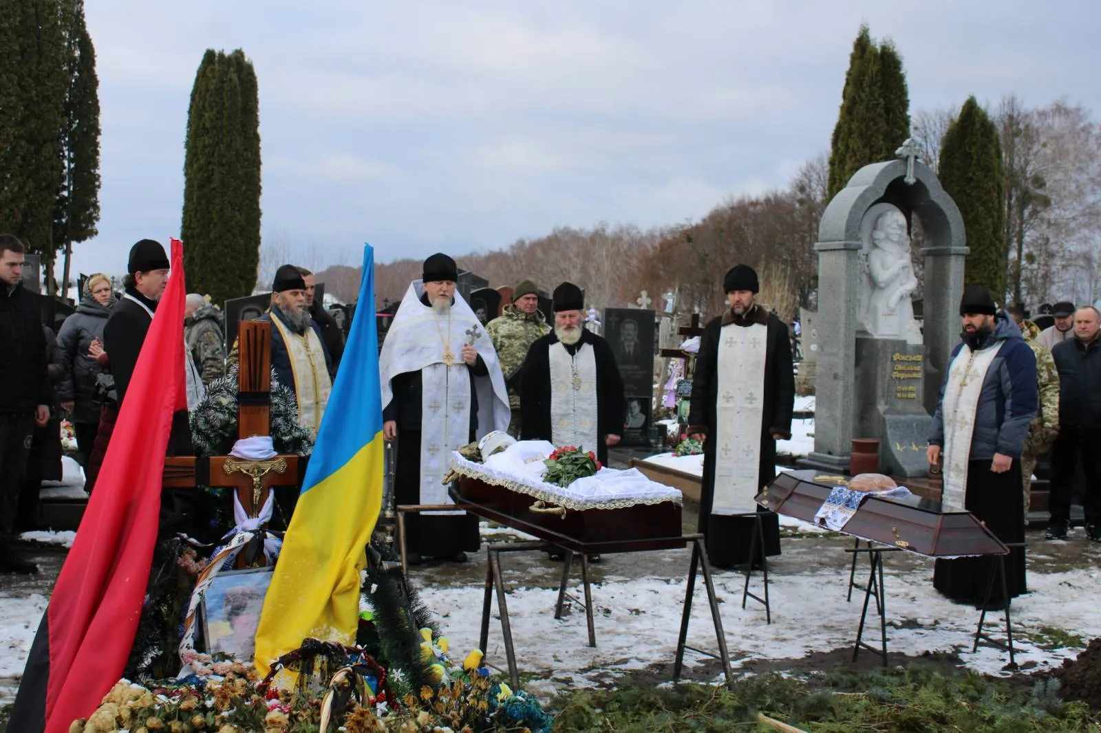 Отдал жизнь за Украину: в Ровенской области попрощались сержантом, погибшим в боях на Донетчине. Фото